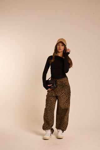 Top Amelia