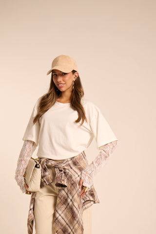 T-shirt con manica in pizzo