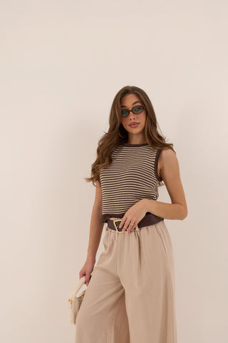 TOP IN MAGLIA COQUETTE MARRONE