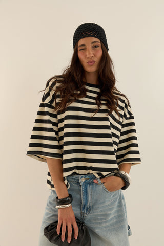 T-SHIRT squadrata a righe MARTINA NERO