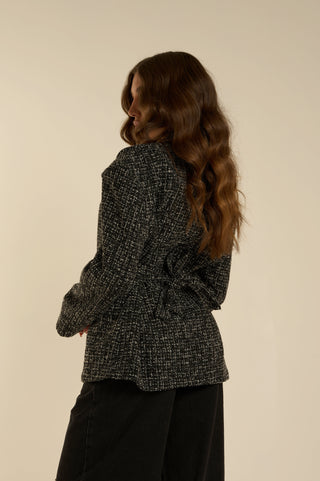 EXAGGERATED SHOULDER blazer