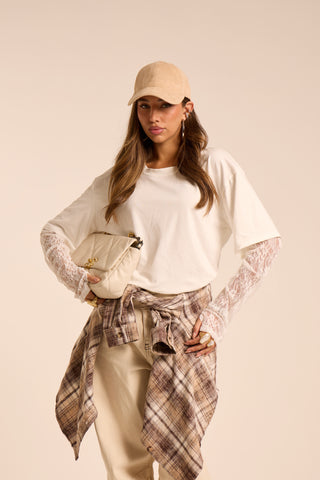 T-shirt con manica in pizzo