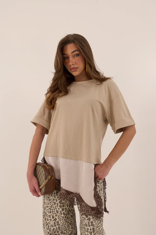 T-SHIRT ASIMMETRICA CON PIZZO BROWN