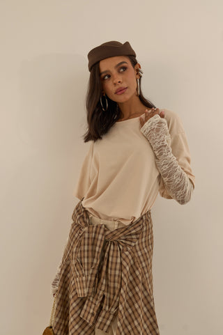 T-SHIRT CON MANICA IN PIZZO BURRO