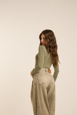 VERDE SALVIA NUDE body