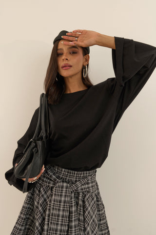 MAGLIA CON SPALLINA IMBOTTITA BEL NERO