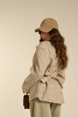 EXAGGERATED SHOULDER blazer