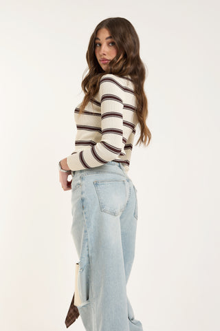 DISTRESSED CROSS ASSYMETRIC JEANS