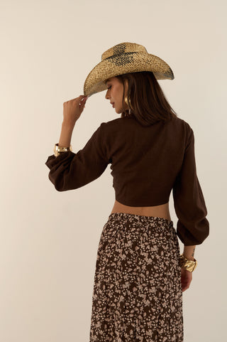 CAMICIA CROP CON NODO MARRONE